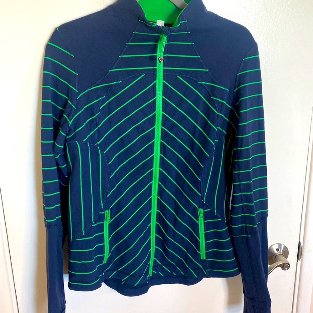 Euc lululemon athletica Navy and Green Jacket, sz 12